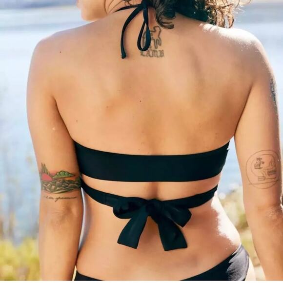 NWT Aerie Black Wrap Halter Bikini Top XS Adjustable Tie-Back Swim - Picture 2 of 5